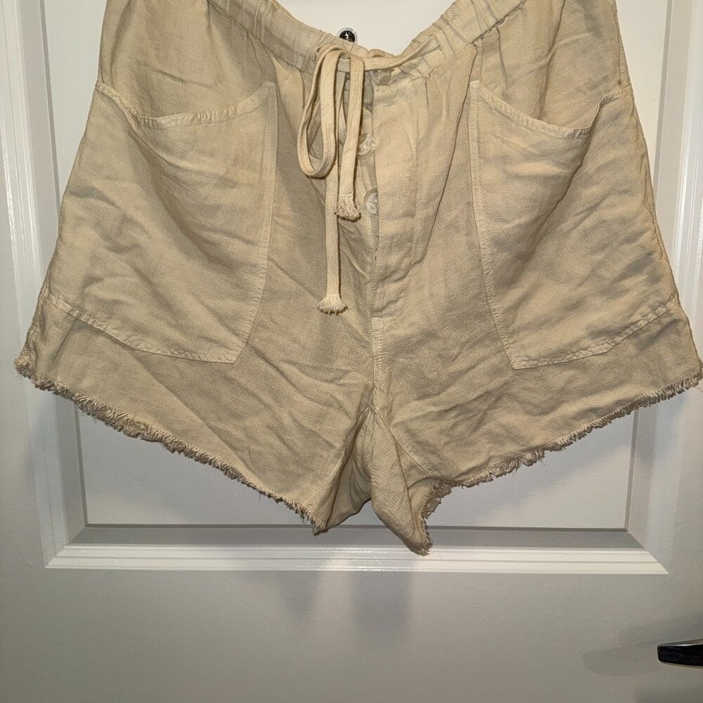 Free People Linen Blend Pull-On Shorts Boho lounge/ beach shorts that sell well